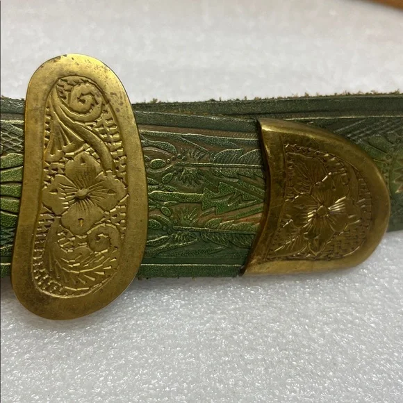 Engraved Tooled Leather Belt - Picture 4 of 10